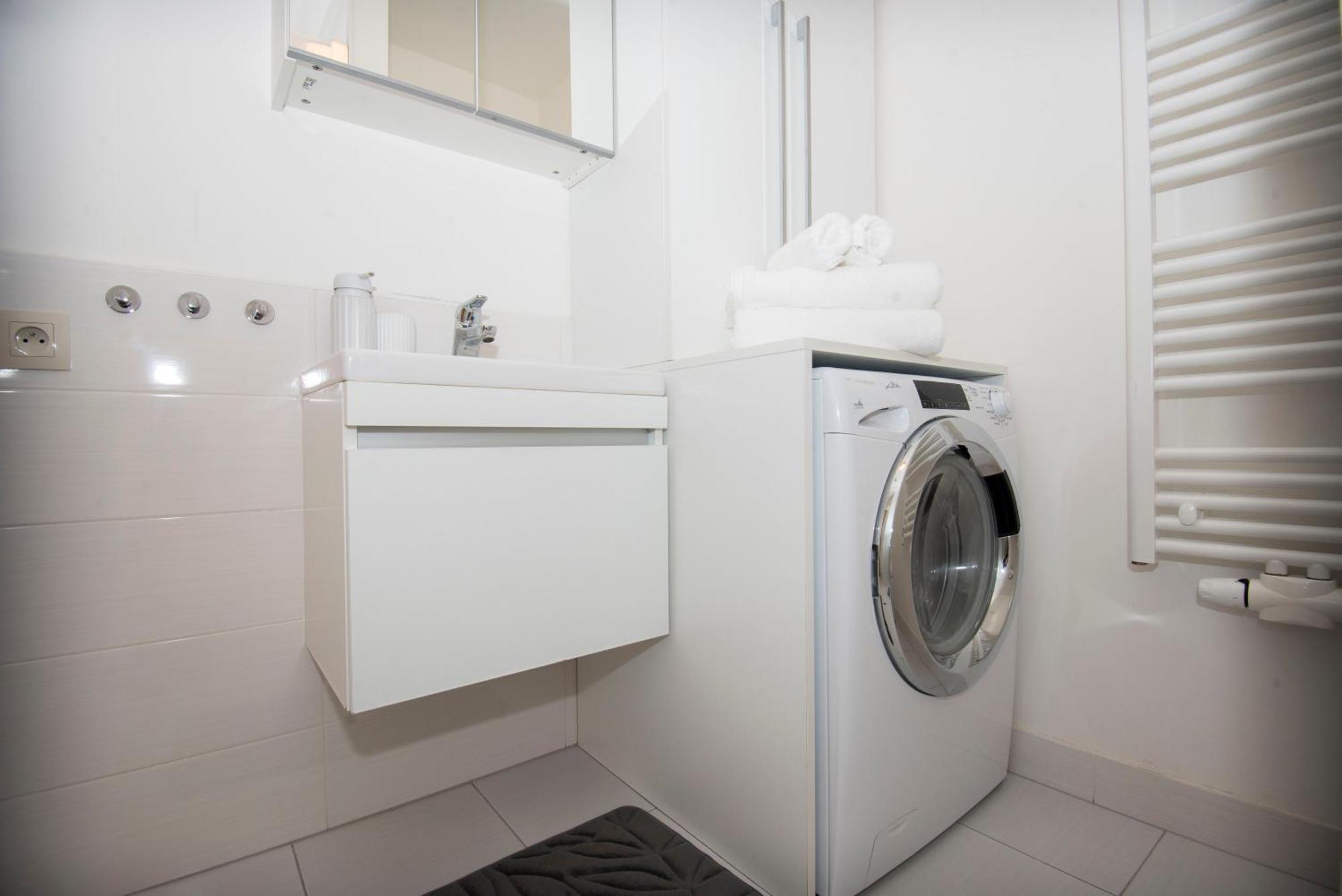 Luxury 1Bdrm On The 28Th Floor Apartment Bratislava Ngoại thất bức ảnh