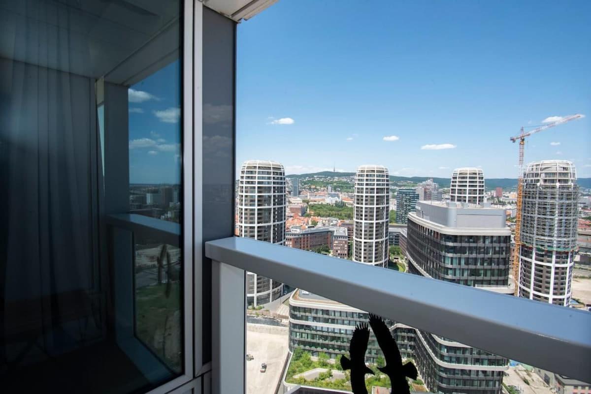 Luxury 1Bdrm On The 28Th Floor Apartment Bratislava Ngoại thất bức ảnh