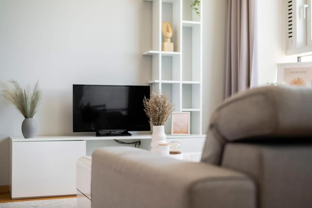 Luxury 1Bdrm On The 28Th Floor Apartment Bratislava Ngoại thất bức ảnh